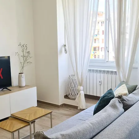 דירה Loverhome 8 E 14 *