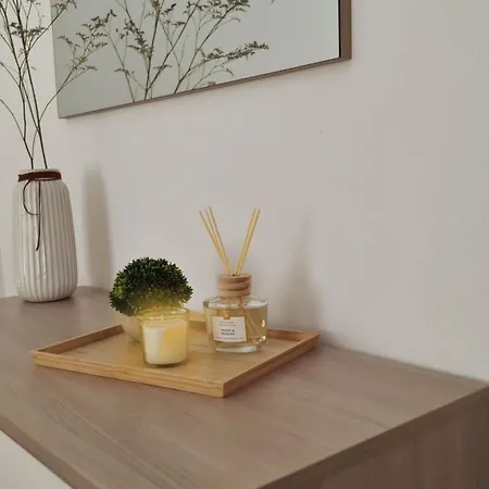 Loverhome 8 E 14