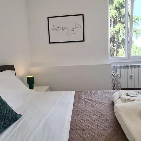 Loverhome 8 E 14 דירה