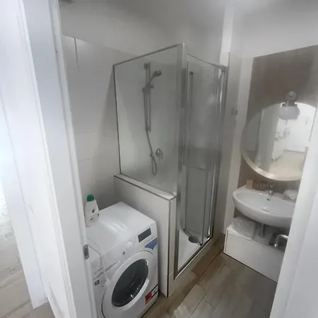 Loverhome 14 Lägenhet Rom
