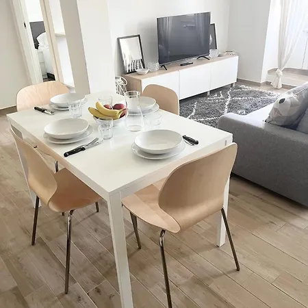 Apartment Loverhome 14 *